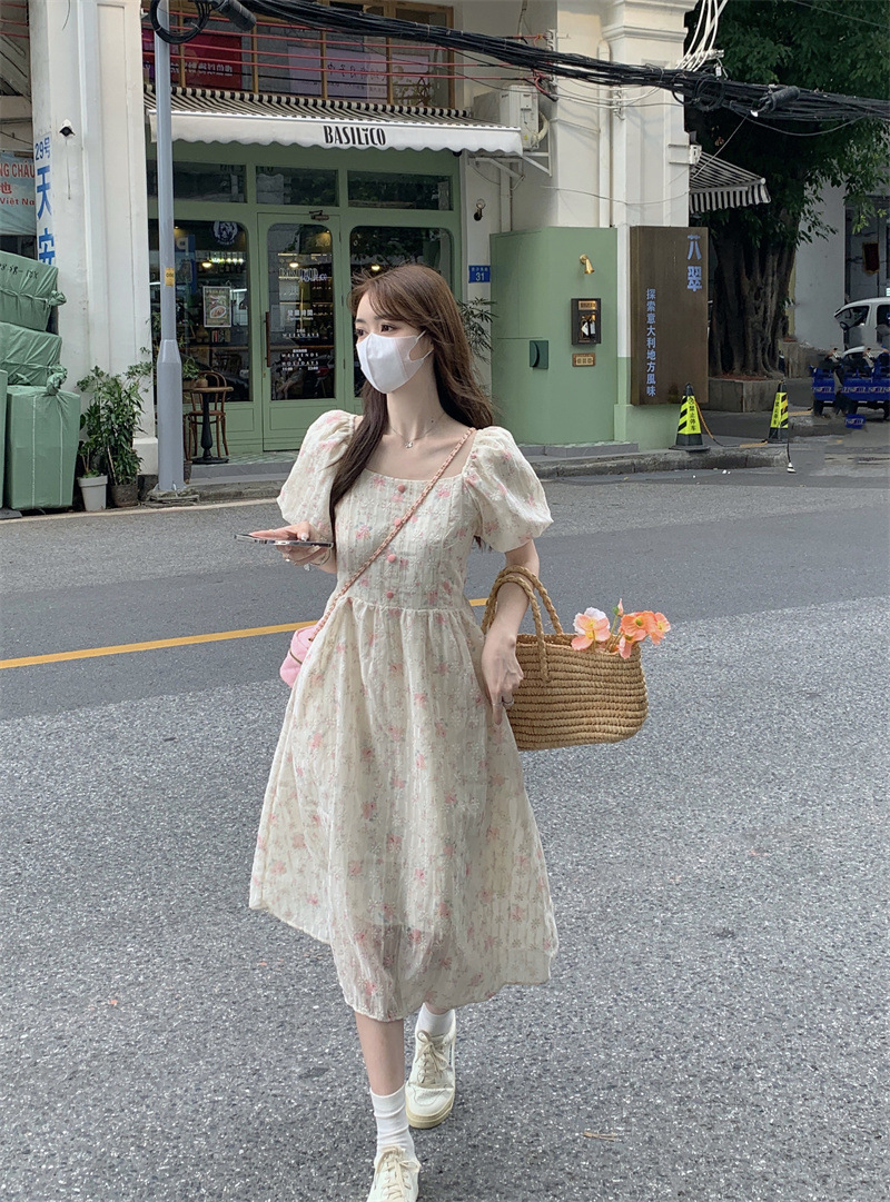 Sundress Midi Floral - فستان ميدي بطبعة زهور، رقبة مربعة