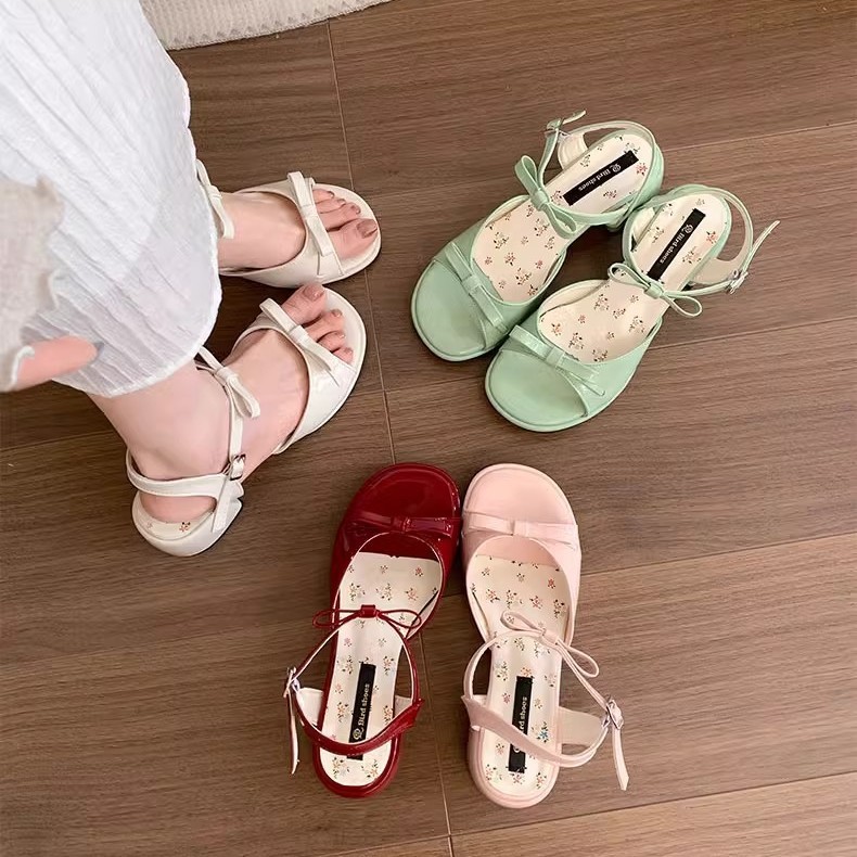 Summer Clothing Elegant - صنادل نسائية مُزينة بنقشة الزهور موضة