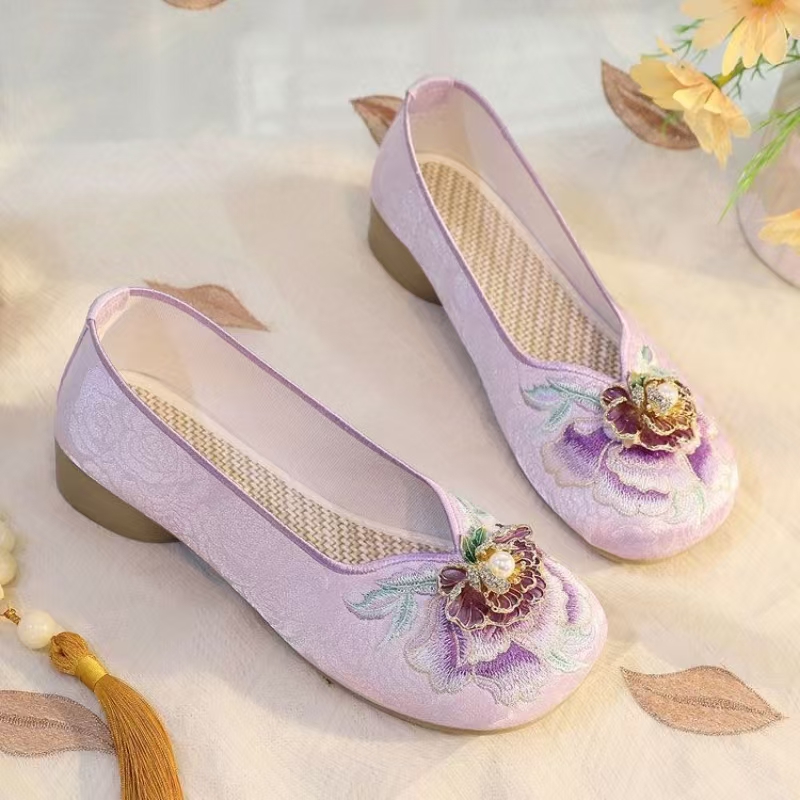 Summer Cloth - أحذية نسائية بكعب منخفض مطرزة من