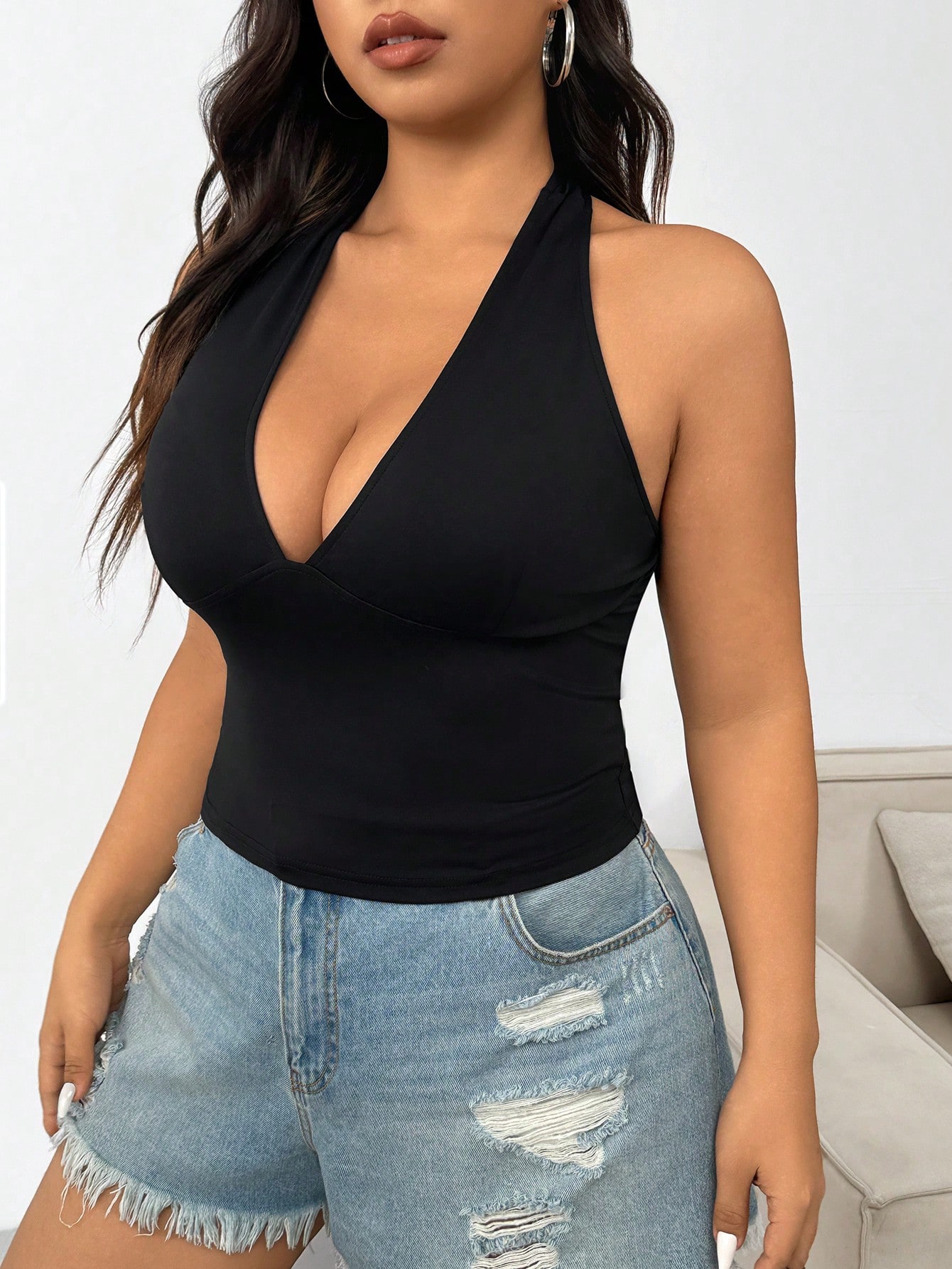 بلوزة نسائية جديدة عصرية بلون  - مراجعة Halter Neck Top وسعره