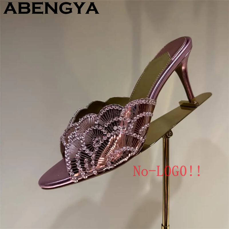 صنادل نسائية عصرية جديدة لصيف  - مراجعة Summer Cloth وسعره