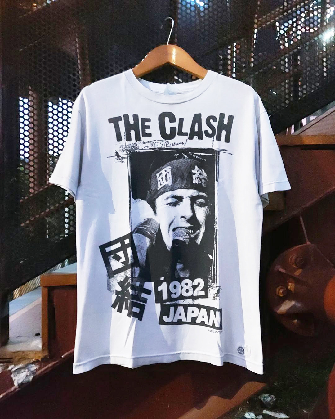 تي شيرت صيفي من The Clash Lond - مراجعة Summer Clothing London وسعره